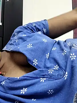 Snapshot of Tamilrojanew chatting on 5, 10, 2025 Tamilrojanew online show from 5, 10, 2025