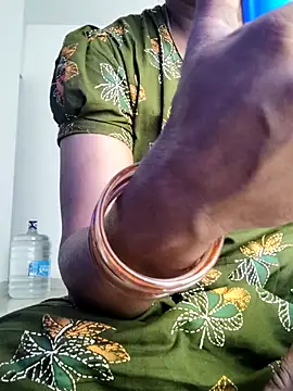 Snapshot of Tamilrojanew chatting on 12, 11, 2025 Tamilrojanew online show from 12, 11, 2025