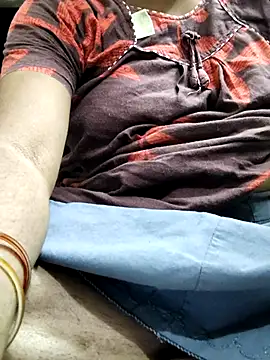 Snapshot of Tamilrojanew chatting on 23, 11, 2025 Tamilrojanew online show from 23, 11, 2025