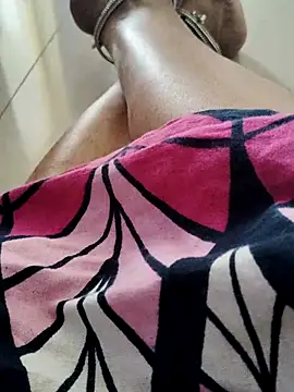 Snapshot of Tamilrojanew chatting on 8, 11, 2025 Tamilrojanew online show from 8, 11, 2025