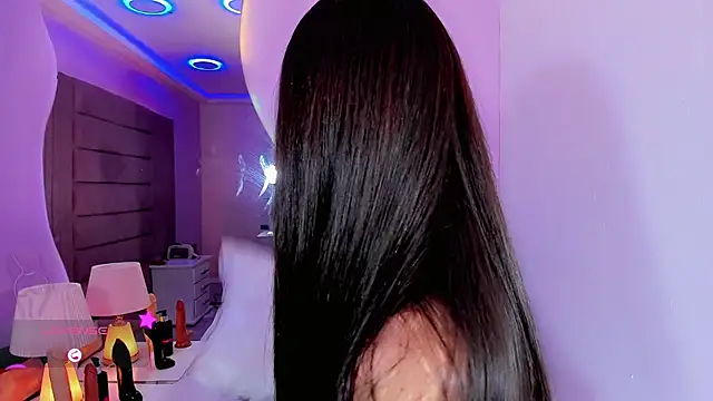 Shanelengel online show from 5, 11, 2025