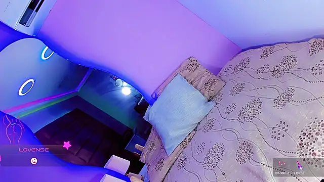 Shanelengel online show from 25, 11, 2025