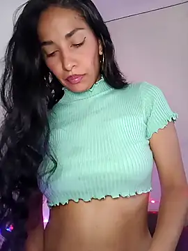 Snapshot of chloewildd_ chatting on 11, 4, 2026 chloewildd online show from 11, 4, 2026