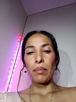 chloewildd  online show from 14, 11, 2025