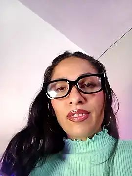 Snapshot of chloewildd_ chatting on 26, 2, 2026 chloewildd online show from 26, 2, 2026