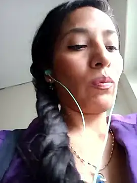 chloewildd  online show from 2, 11, 2025