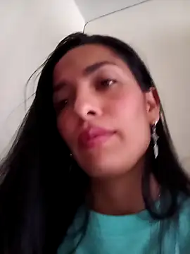 chloewildd  online show from 5, 10, 2025