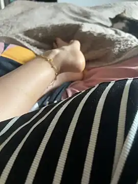 Petite moi online show from 8, 3, 2026