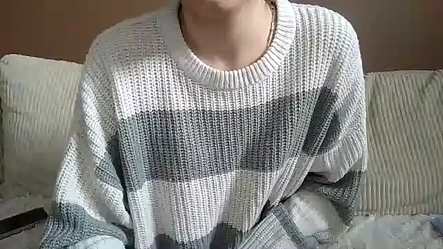 Petite moi online show from 12, 3, 2026