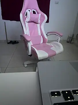 brithneysquirt online show from 12, 1, 2025