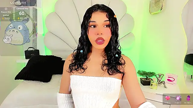 ValentinaMarinn online show from 25, 9, 2025