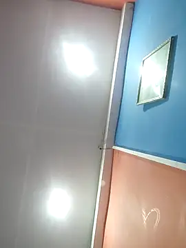Tu papi 69  online show from 22, 5, 2026