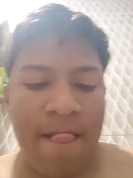 Tu papi 69  online show from 3, 10, 2025