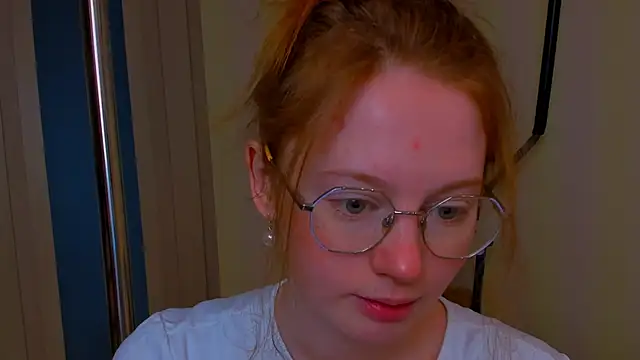 Snapshot of Fire_Luna chatting on 5, 2, 2026 Fire Luna online show from 5, 2, 2026