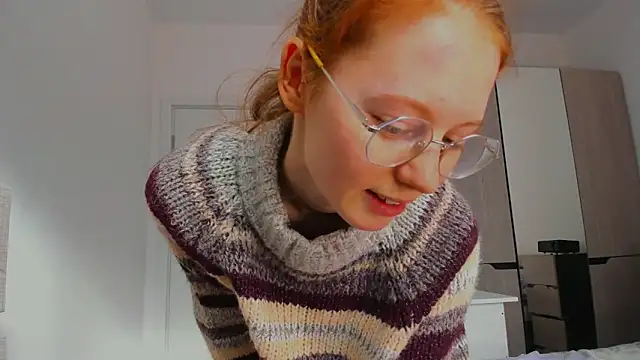 Fire Luna online show from 17, 2, 2025