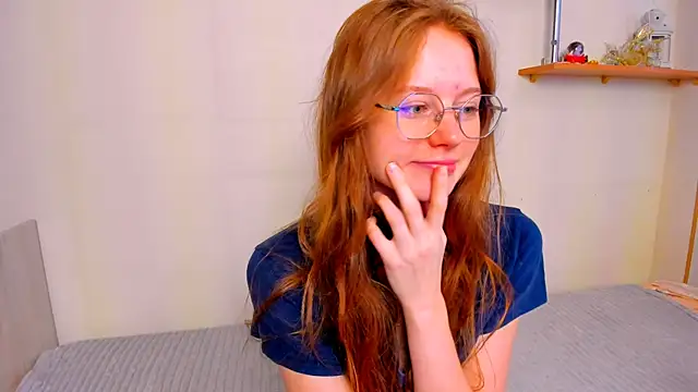 Fire Luna online show from 22, 12, 2025