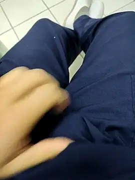 gatmoreno1 online show from 7, 10, 2025