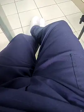 gatmoreno1 online show from 31, 10, 2025