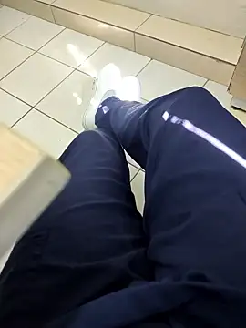 gatmoreno1 online show from 13, 1, 2026