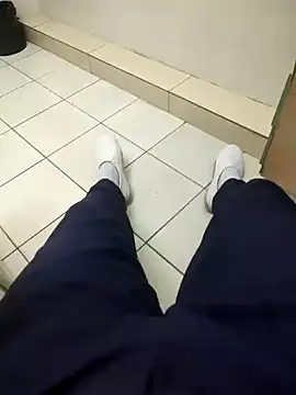 gatmoreno1 online show from 26, 9, 2025