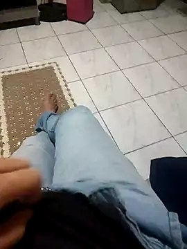 gatmoreno1 online show from 28, 10, 2025