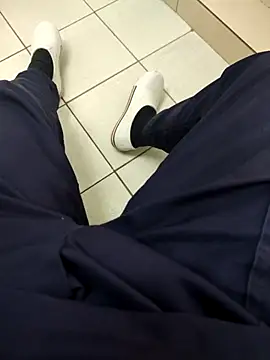 gatmoreno1 online show from 17, 9, 2025