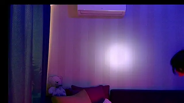 LilyXSky online show from 19, 2, 2025