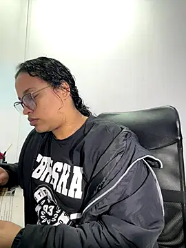 angela angels  online show from 10, 9, 2025