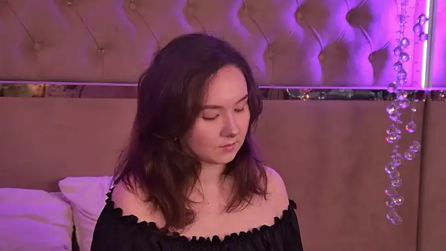 Snapshot of IreneRaye chatting on 28, 10, 2025 IreneRaye online show from 28, 10, 2025