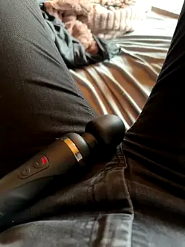 Ana-05 online show from 13, 9, 2025