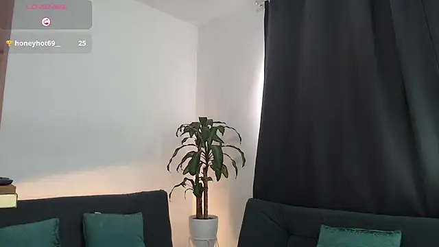 Susana Rios11 online show from 5, 11, 2025