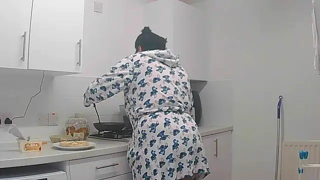 vanilla chocolate23 online show from 12, 11, 2025