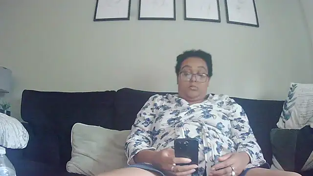 vanilla chocolate23 online show from 5, 11, 2025