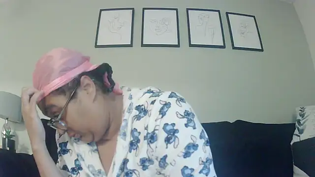 vanilla chocolate23 online show from 7, 10, 2025