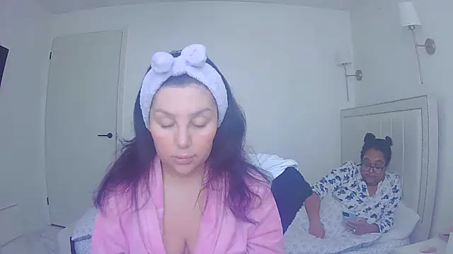 vanilla chocolate23 online show from 26, 3, 2026