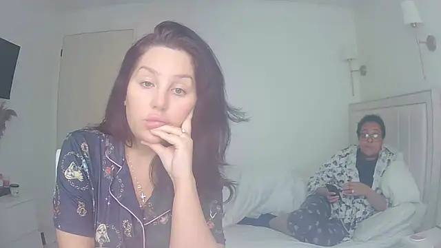 vanilla chocolate23 online show from 28, 4, 2026