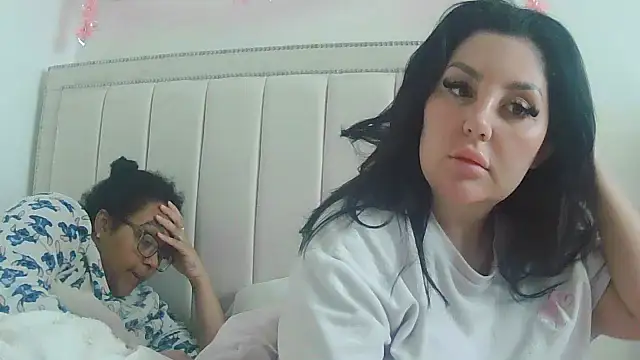 vanilla chocolate23 online show from 18, 11, 2025