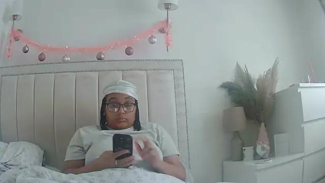 vanilla chocolate23 online show from 21, 12, 2025