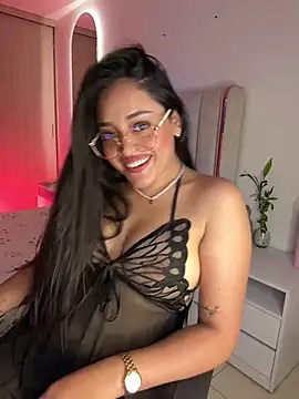 Snapshot of kenndall_21 chatting on 21, 1, 2025 kenndall 21 online show from 21, 1, 2025