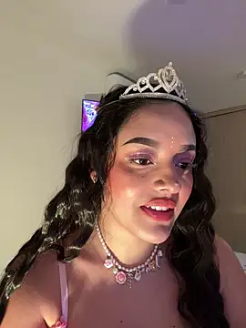 Snapshot of kenndall_21 chatting on 30, 10, 2025 kenndall 21 online show from 30, 10, 2025