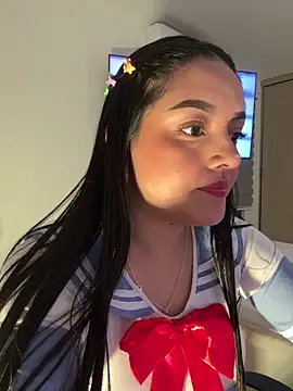 Snapshot of kenndall_21 chatting on 28, 10, 2025 kenndall 21 online show from 28, 10, 2025