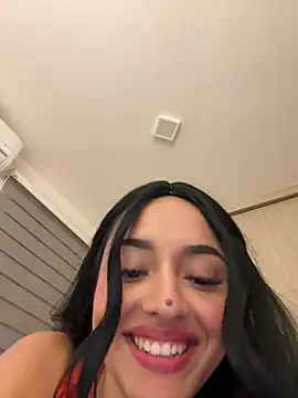 Snapshot of kenndall_21 chatting on 5, 1, 2025 kenndall 21 online show from 5, 1, 2025