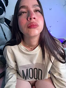 IamSteph13 online show from 10, 7, 2026
