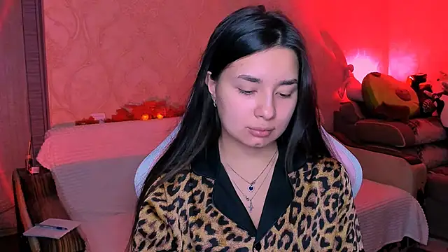 Swee Alicee online show from 6, 10, 2025