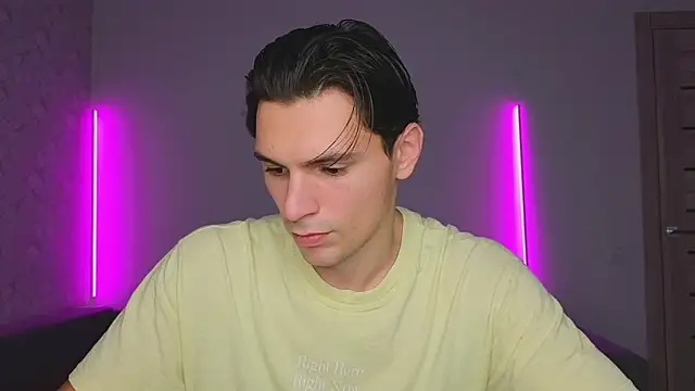 denlover1 online show from 18, 2, 2026