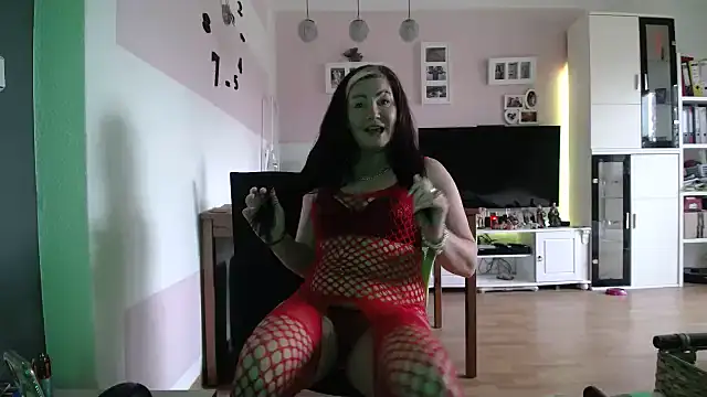 Missnikita6 online show from 10, 2, 2025