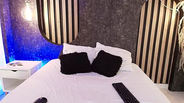 miss10 antonella online show from 18, 9, 2025