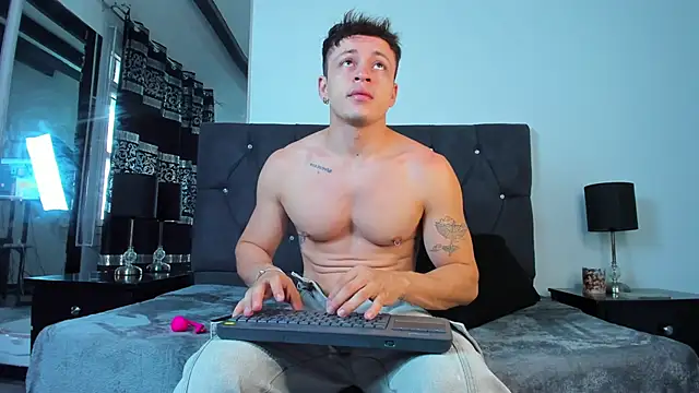 Angel Cuervo online show from 6, 4, 2026