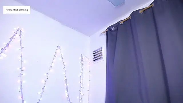 Nicol Love0 online show from 24, 10, 2025