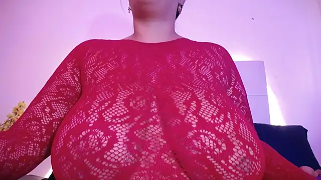 Nicol Love0 online show from 23, 4, 2026